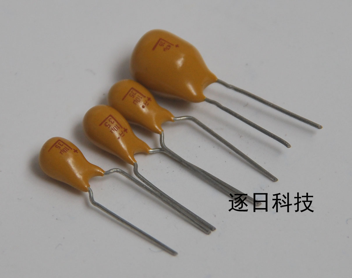 电解电容在电路中的作用有何不同？